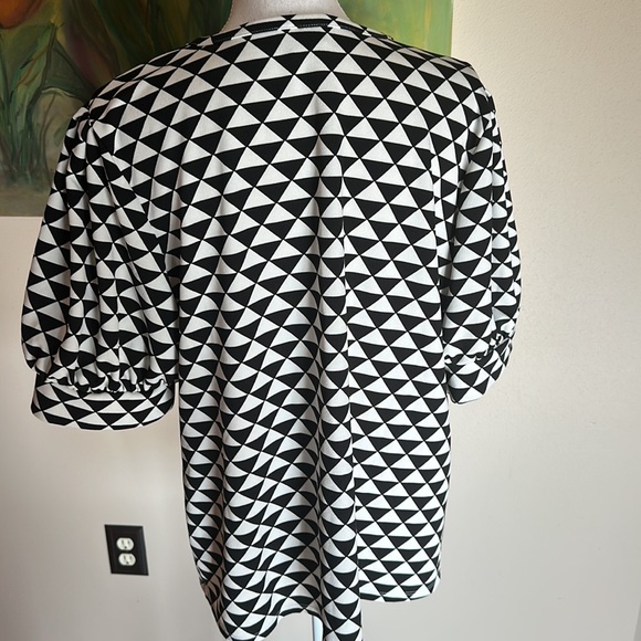 ๐2xHost Pick๐ Worthington Geometric Blouse - Picture 5 of 7
